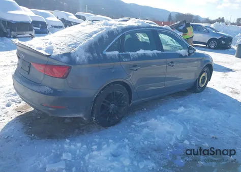 2016 Audi A3 1.8T Premium z USA, uszkodzony, nr VIN WAUC7GFF2G1007983